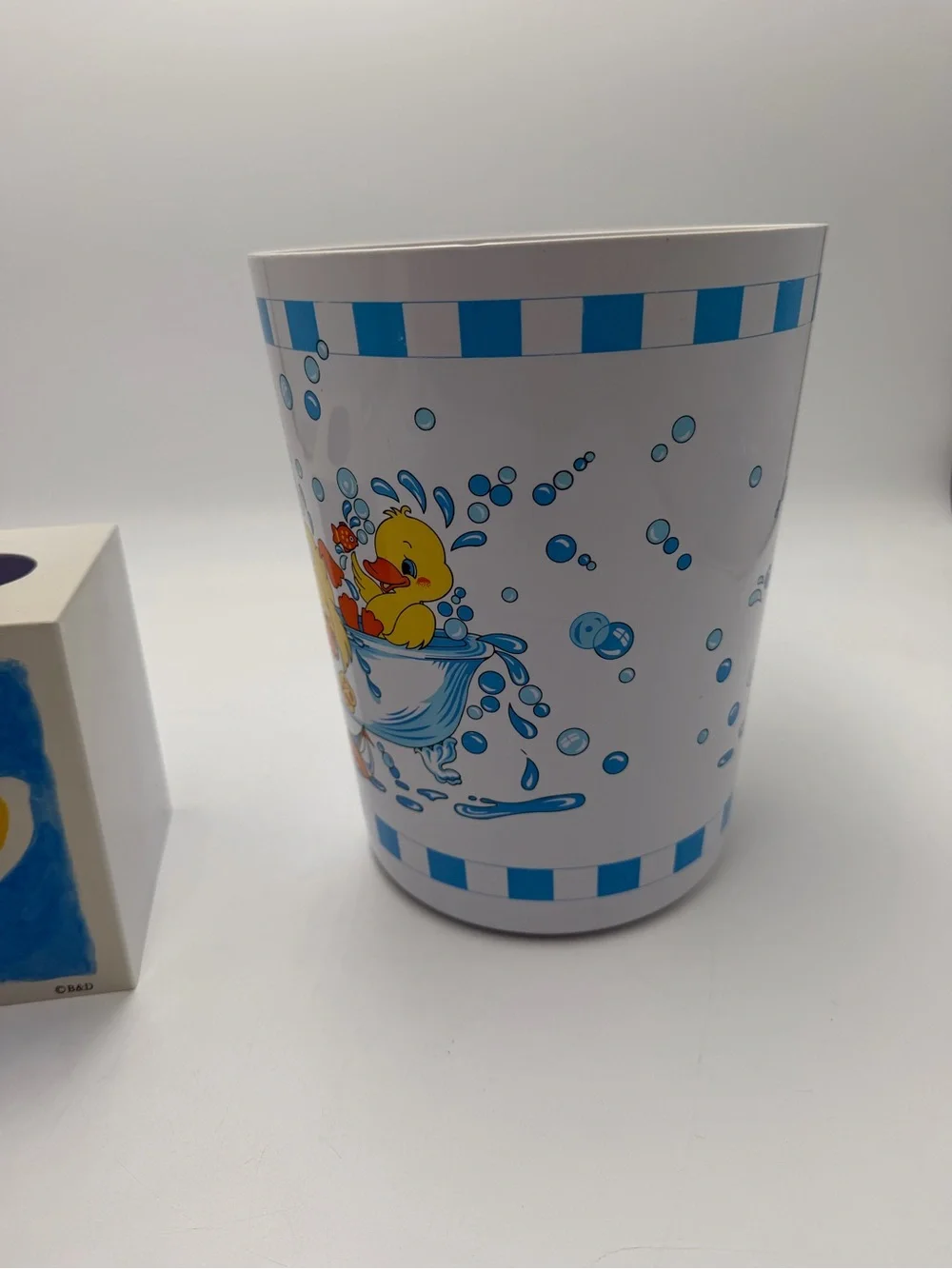 Vintage Duck Bathroom Decor Set Tissue Box Cover Wastebasket Trash Can Kids